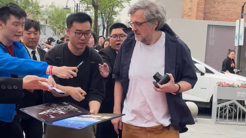 库导影迷热情